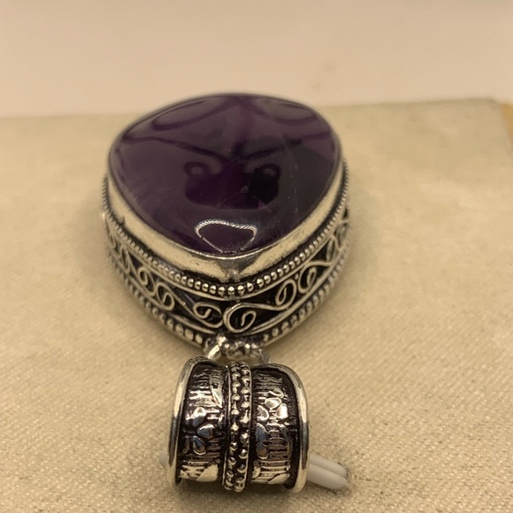 Unique Natural Starburst Amethyst Pendant, Vintage Setting, 925 Sterling Overlay - Picture 4 of 15